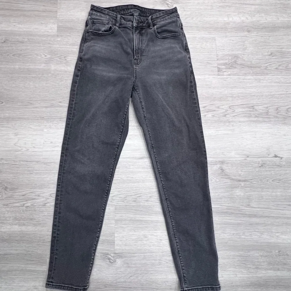 American Eagle Mom Jeans Womens 2 Regular Black Wash High Rise Tapered 58891363